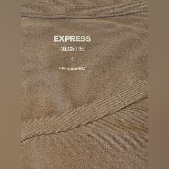Express Twist Front Relaxed Long Sleeve Tee (size L) - Picture 4 of 8